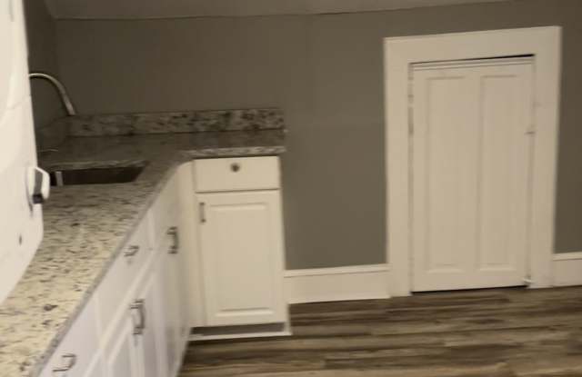 52 Maple Avenue photos photos