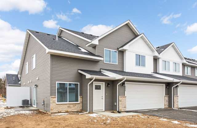 Like New, for RENT 3bd 3ba 2 car attached garage END UNIT available June 01 photos photos