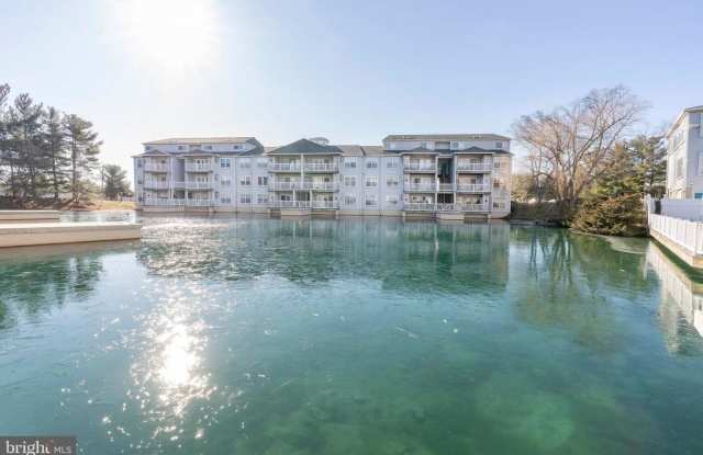 600 Waters Edge Dr photos photos
