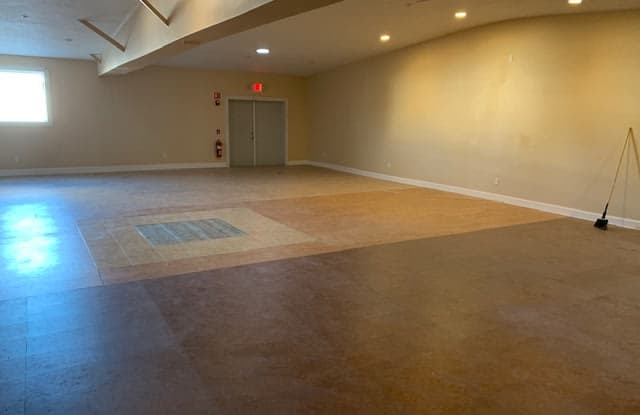 720 Brockton Ave Unit R Gallery 3