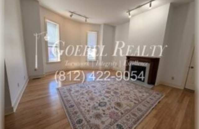 212 Cherry Street Gallery 3