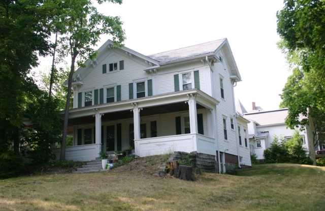 20 Amherst Street - 20 Amherst Street, Milford, NH 03055