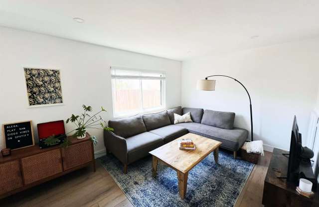 4055 Jewell St photos photos