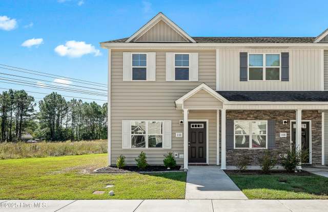 110 Jaydn Drive E - 110 Jaydn Drive East, Piney Green, NC 28546