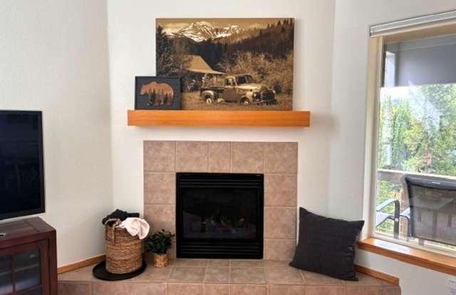 Winter Seasonal Rental- Gore Trail 4B1 Gallery 4
