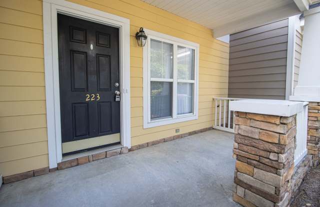 Discover comfortable living in Hampton Forest — a charming 2 bedroom, 2.5 bath townhouse Gallery 3