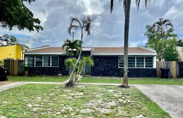 2591 Riverland Dr - 2591 Riverland Drive, Fort Lauderdale, FL 33312