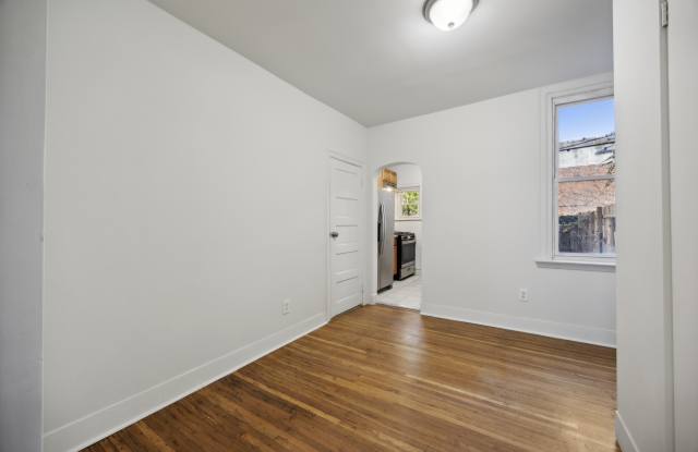 2039 S Aikens St Gallery 3