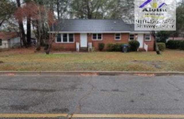 209 N Jackson St - 209 North Jackson Street, Raeford, NC 28376