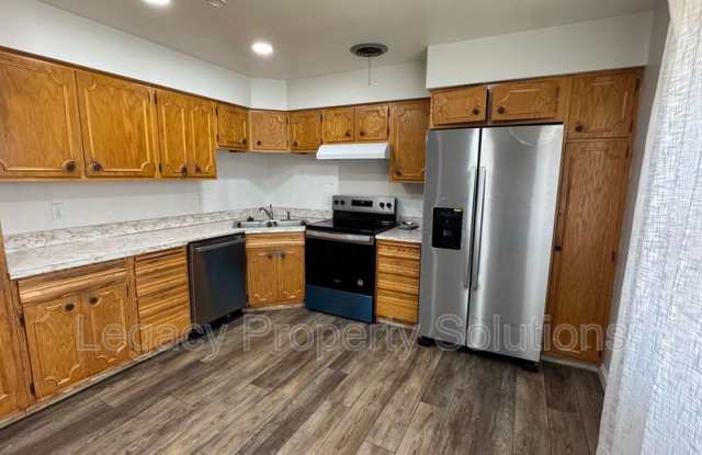 611 N 29th photos photos