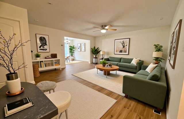 3 Bedroom 2.5 Bathroom Townhome in Mechanicsburg! photos photos