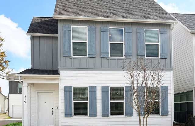 Lakewood Manor Gallery 3