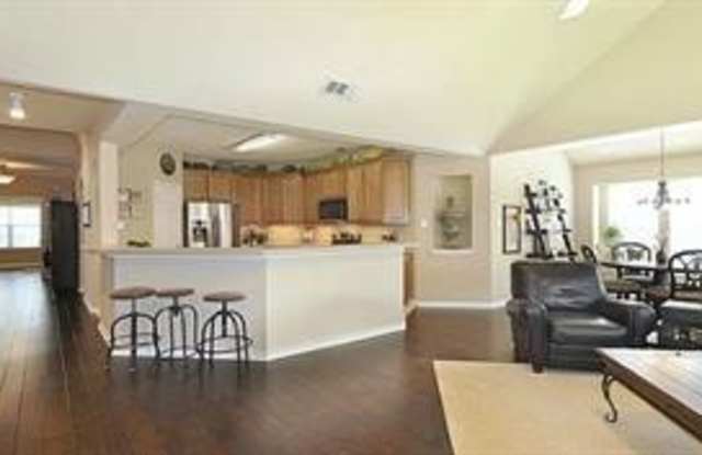 5401 Briarwood Drive Gallery 2