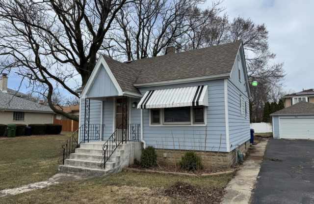 5834 W 100th Street - 5834 West 100th Street, Oak Lawn, IL 60453