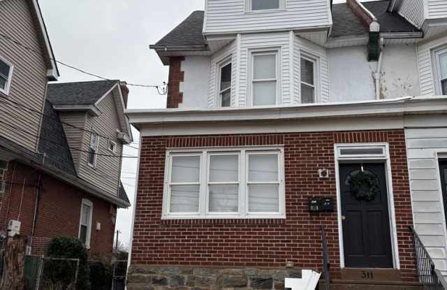 311 Lincoln Avenue photos photos