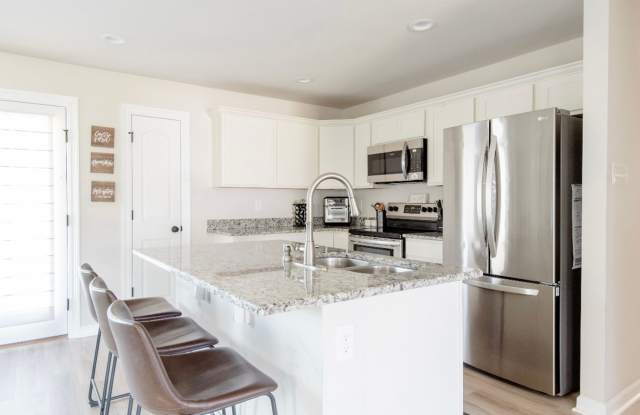 PRICE REDUCTION! - 3 Bedroom FURNISHED or UNFURNISHED Home photos photos
