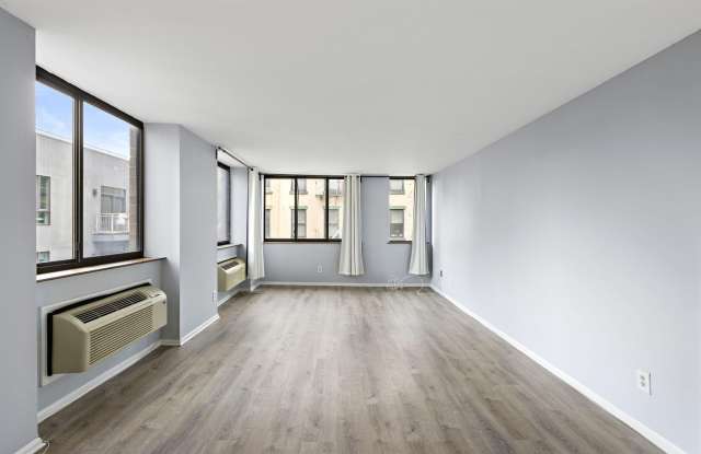 300 NEWARK ST Gallery 3