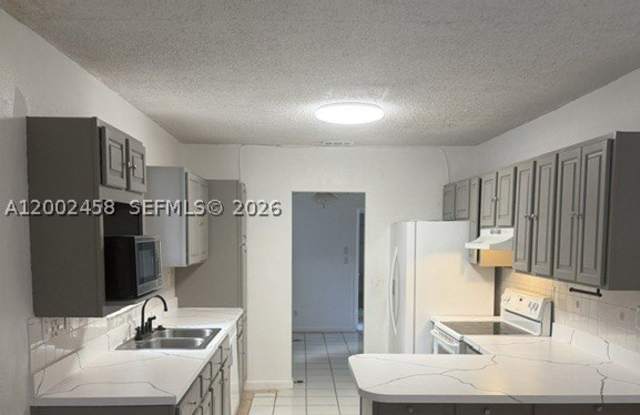 19920 SW 118th Pl Gallery 2