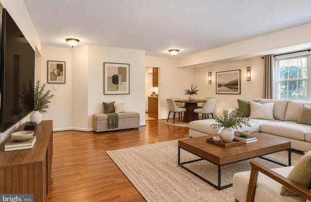 5919 QUANTRELL Avenue Gallery 4