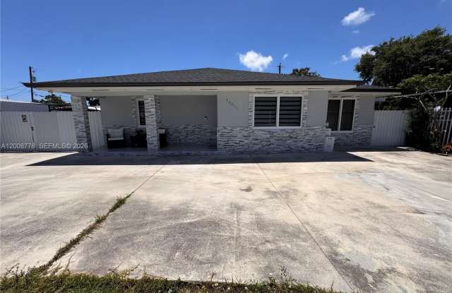 10412 SW 173rd St photos photos