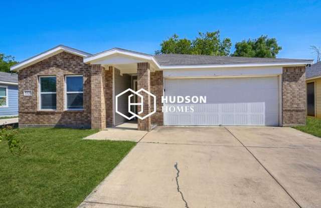 5320 Fernander Drive Gallery 1