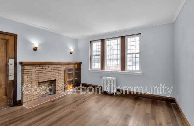 2825 Main Street photos photos