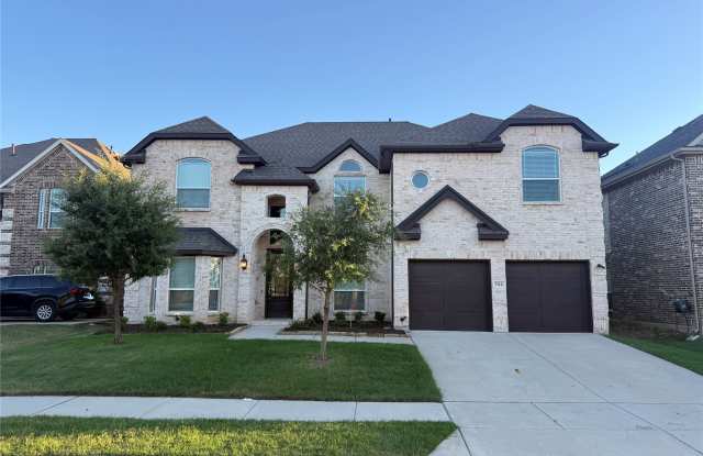 504 Christie Crossing Gallery 2