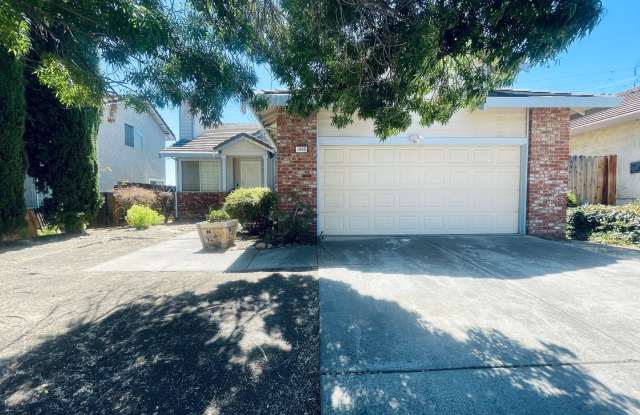 PRICE DROPPED !!!! Turn Key 3bed/2bath Home in Antioch!! - 1805 Harding Court, Antioch, CA 94509