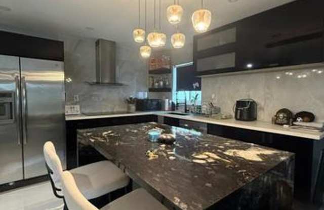 9321 NW 35TH Manor, Sunrise, FL 33351 - 6408 Gallery 3