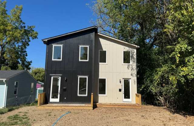 Brand new luxury townhome on the eastside. Section 8 approved!!! photos photos
