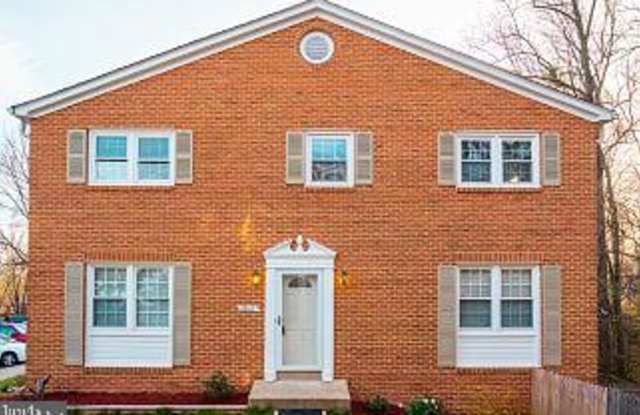 6812 DINA LEIGH COURT Gallery 2