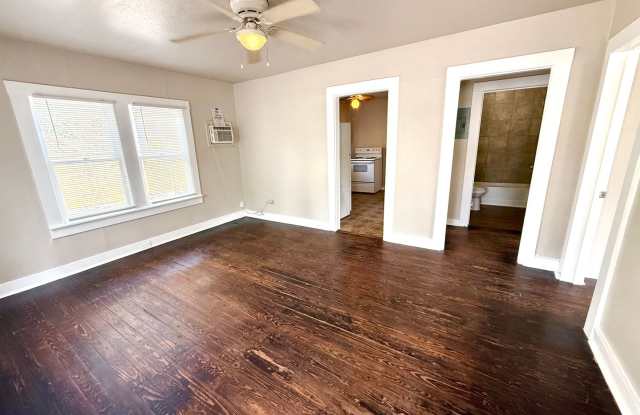 Charming Cottage Retreat with Fenced Yard! Gallery 4