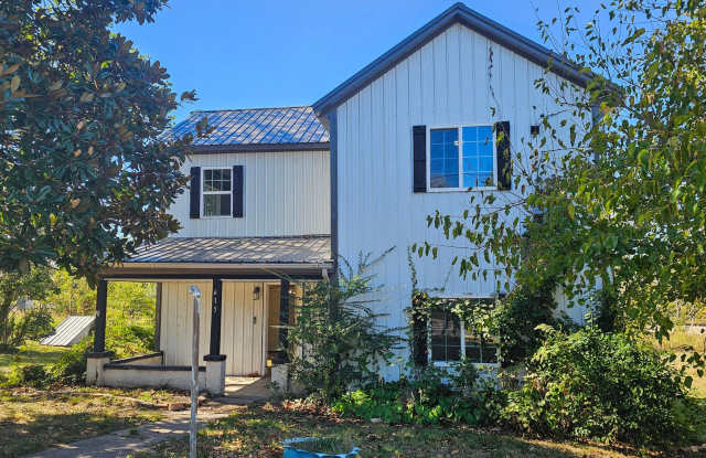 3 Bedroom, 2 Bath Home in Mansfield, MO Gallery 1