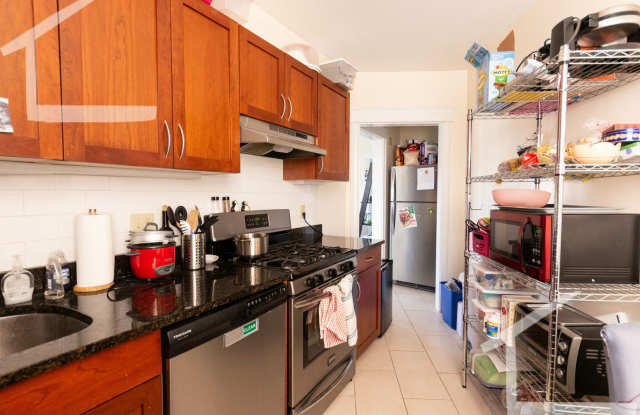 NIcely updated 3 bed right on the Green Line in Allston photos photos