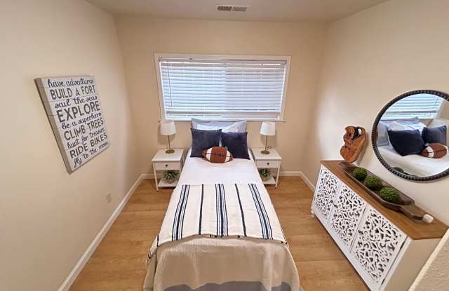 Stunning 4-bedroom, 2-bathroom home photos photos