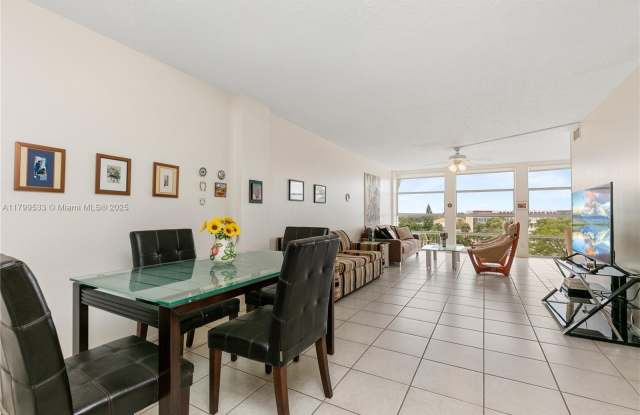 2000 Atlantic Shores Blvd photos photos