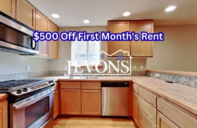 Charming two-story condo with two master suites - Pet Friendly! photos photos Charming two-story condo with two master suites - Pet Friendly! photos photos