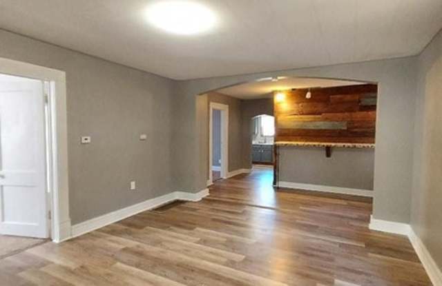 801 North Joplin Street Gallery 3