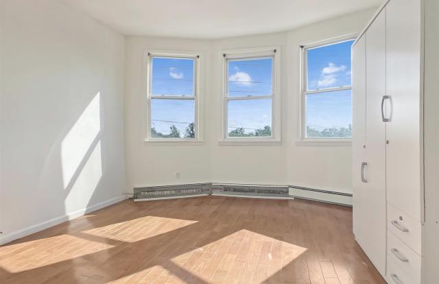 54 GATES AVE Gallery 1