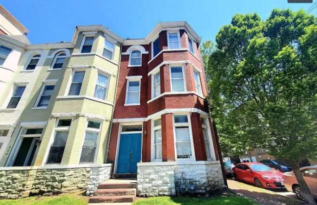 402 W Grace St - 402 West Grace Street, Richmond, VA 23220