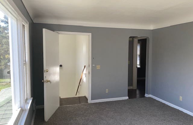 1226 Berdan Avenue - 2 Gallery 2