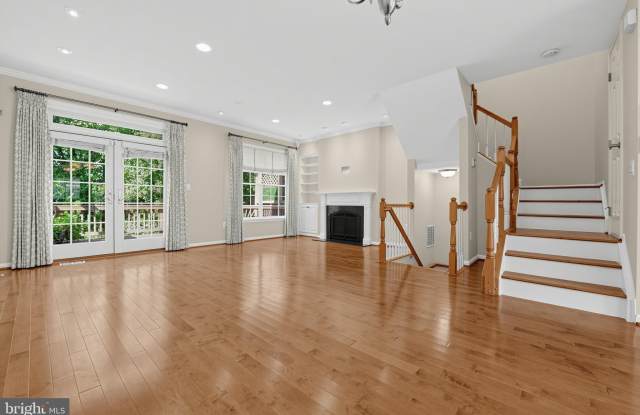 6019 KATELYN Court Gallery 3