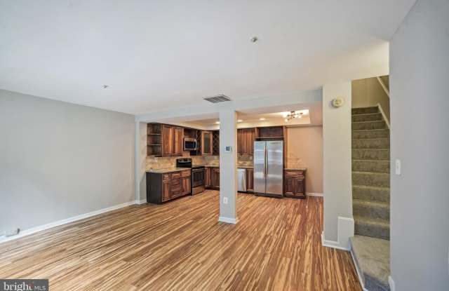 19 HARBOR TREE Gallery 2