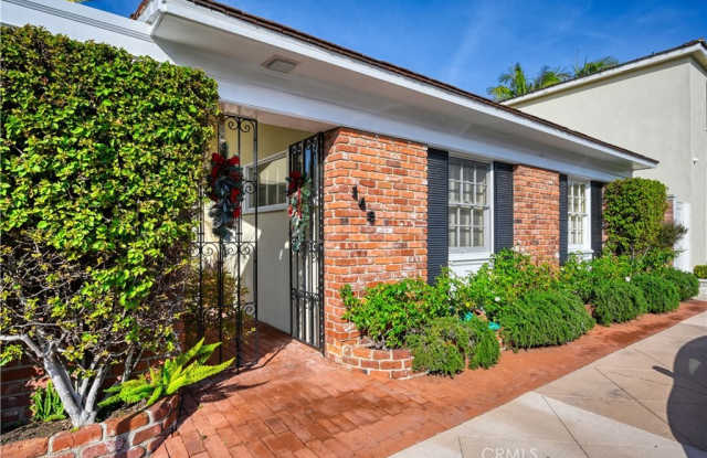 149 Via Waziers - 149 Via Waziers, Newport Beach, CA 92663