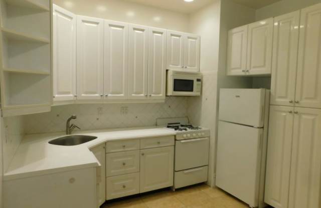 77 West 85th Street - 77 West 85th Street, New York City, NY 10024