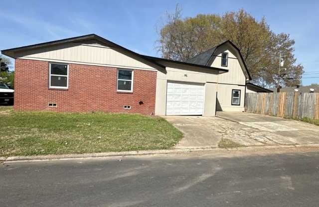 5 bedroom Available 2 Bathroom home photos photos