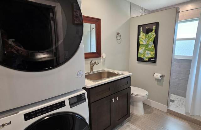 501 Poinsettia Road Gallery 4