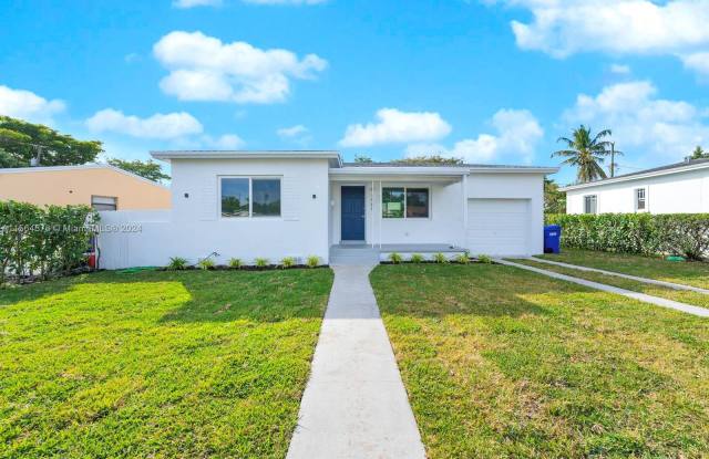 1980 NE 159th St - 1980 Northeast 159th Street, North Miami Beach, FL 33162