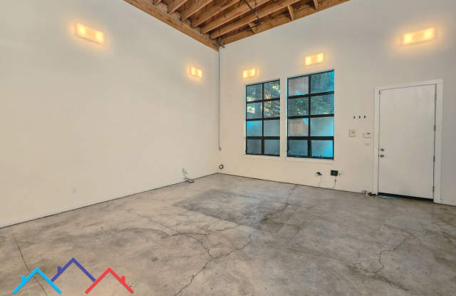 1 Bed 1.5 Bath Loft in Desired Emeryville/Oakland Neighborhood Gallery 4