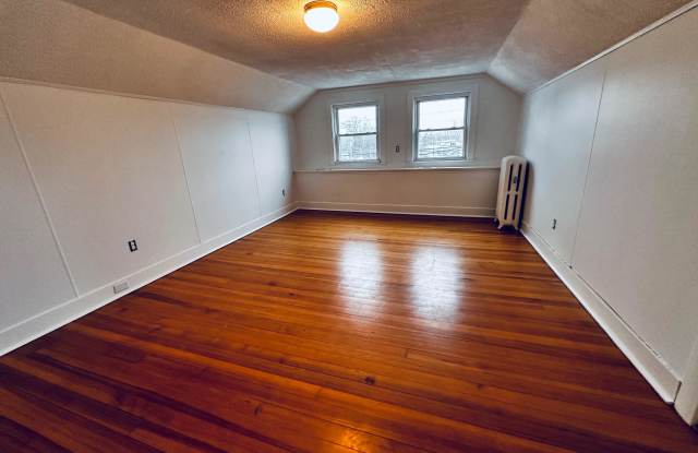 1237 Shore Road - 3 photos photos